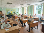 Студенты сдают экзамен